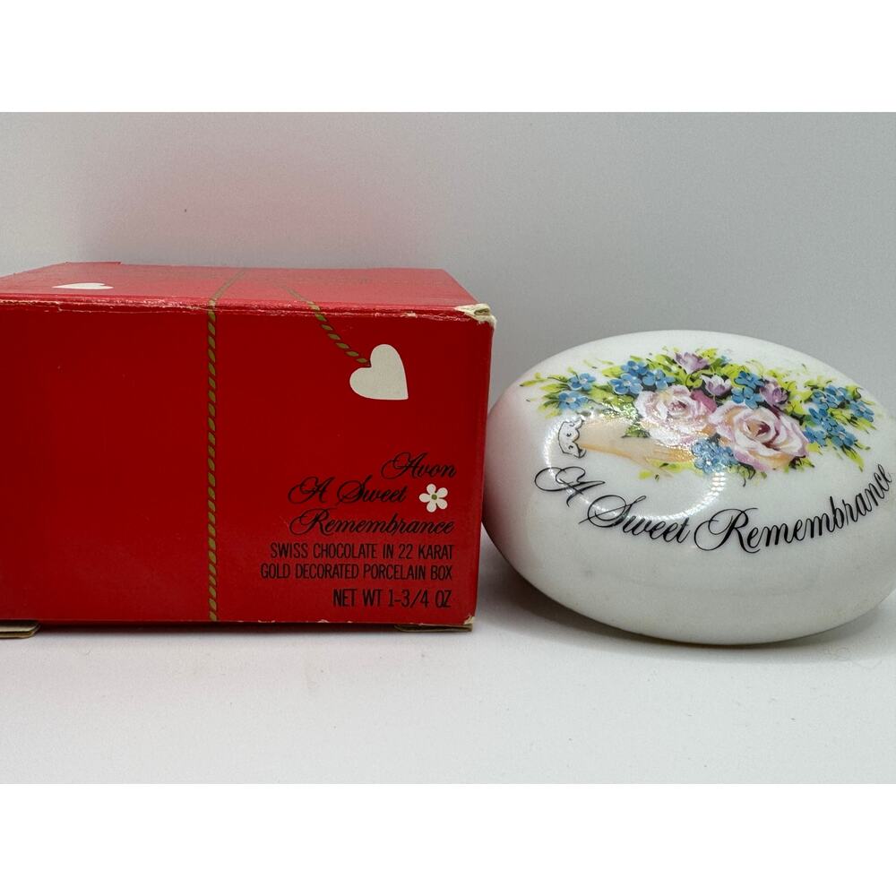 Avon tricker box with box